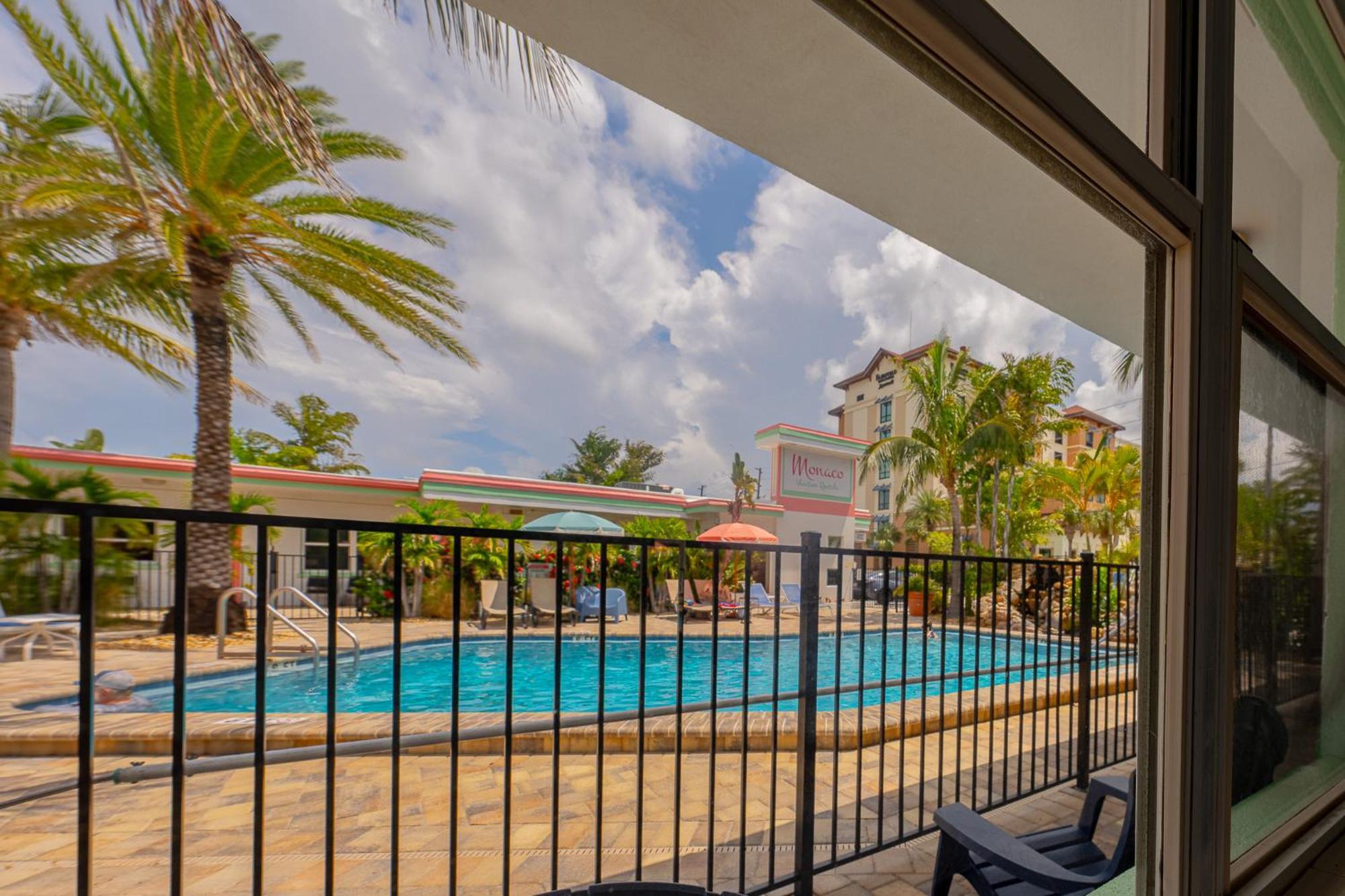Monaco Vacation Rentals 클리어워터 비치 외부 사진
