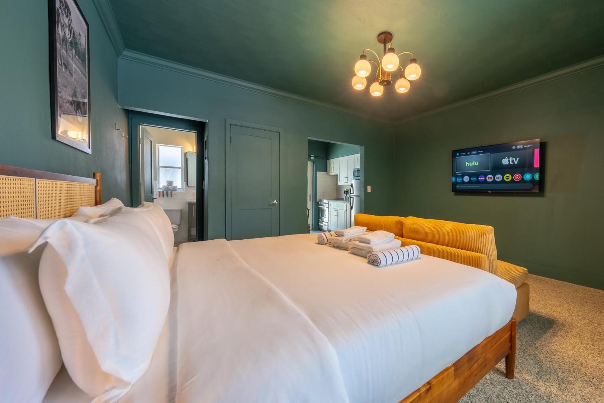 Monaco Vacation Rentals 클리어워터 비치 외부 사진